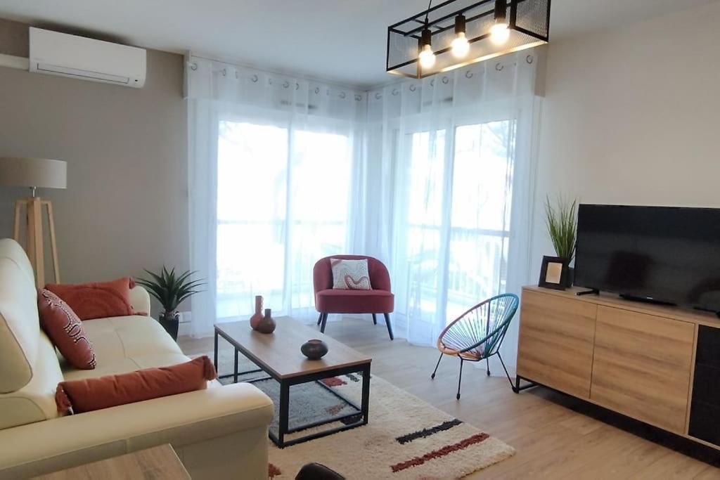 Les Geraniums, Bel Appartement Renove, Proche Plage Et Commerces La Seyne-sur-Mer Dış mekan fotoğraf
